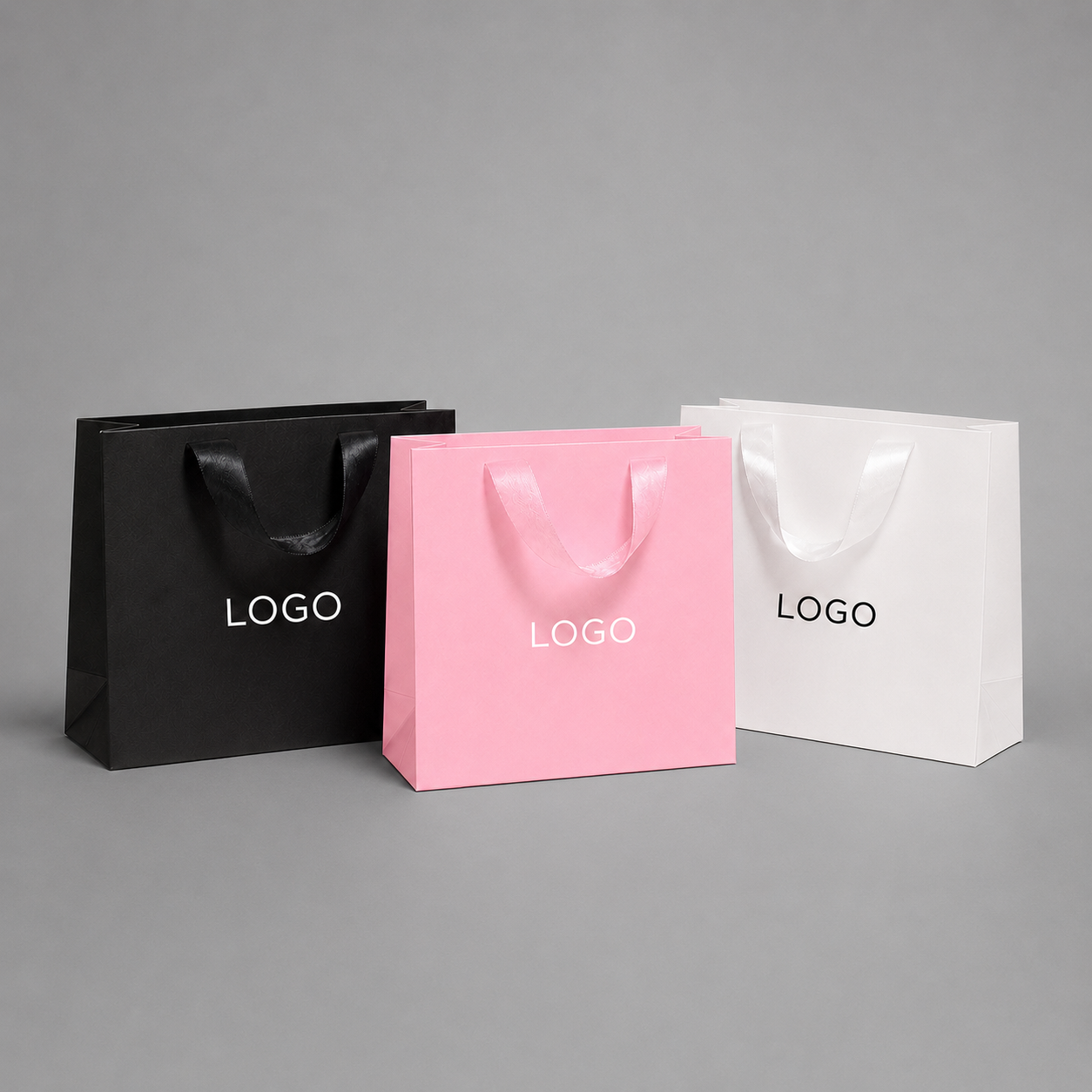 Bolsas de lujo personalizadas 17×13×6 cm (rosada, blanco o negro)