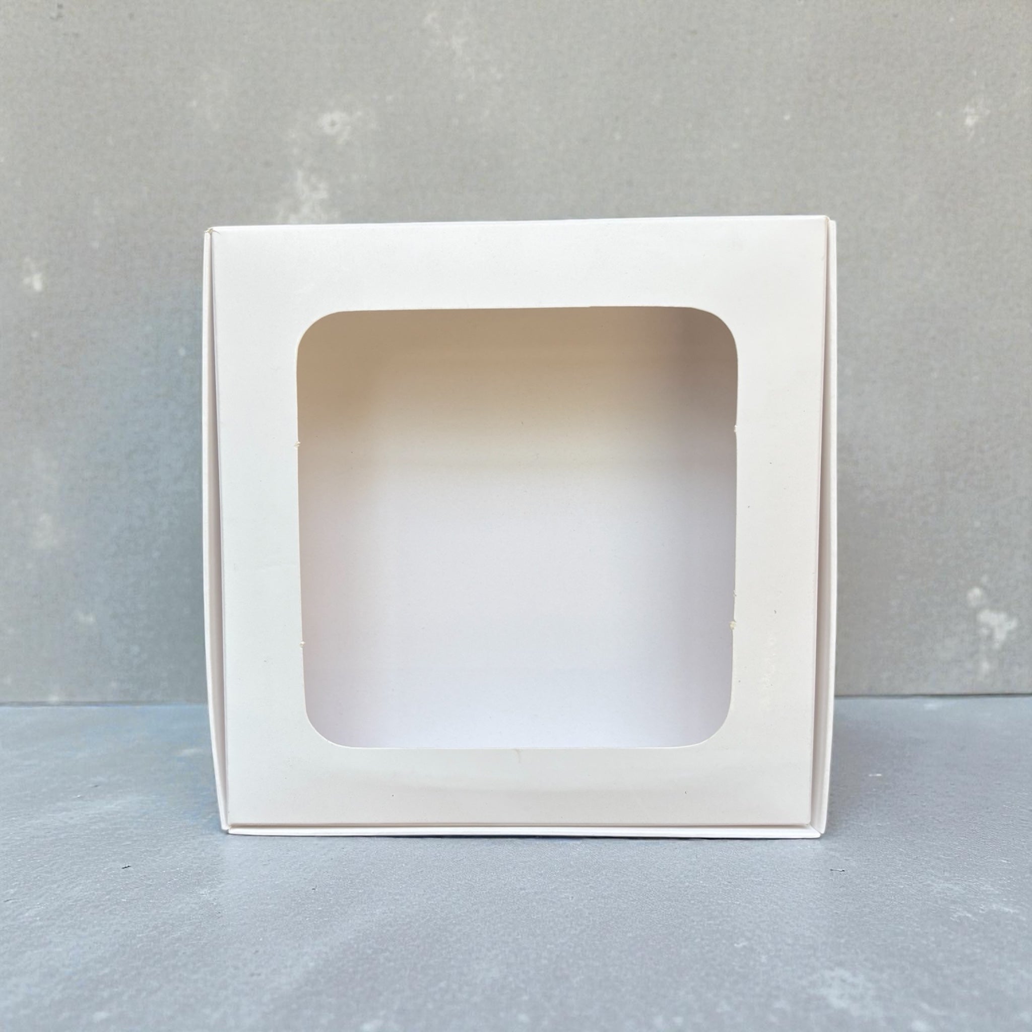 Caja blanca con visor 14x14x3 cm (4 Alfajores) (5 Unidades)